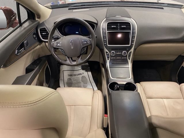 Used 2016 Lincoln MKX Reserve w/ Equipment Group 102A AWD/4WD video 2