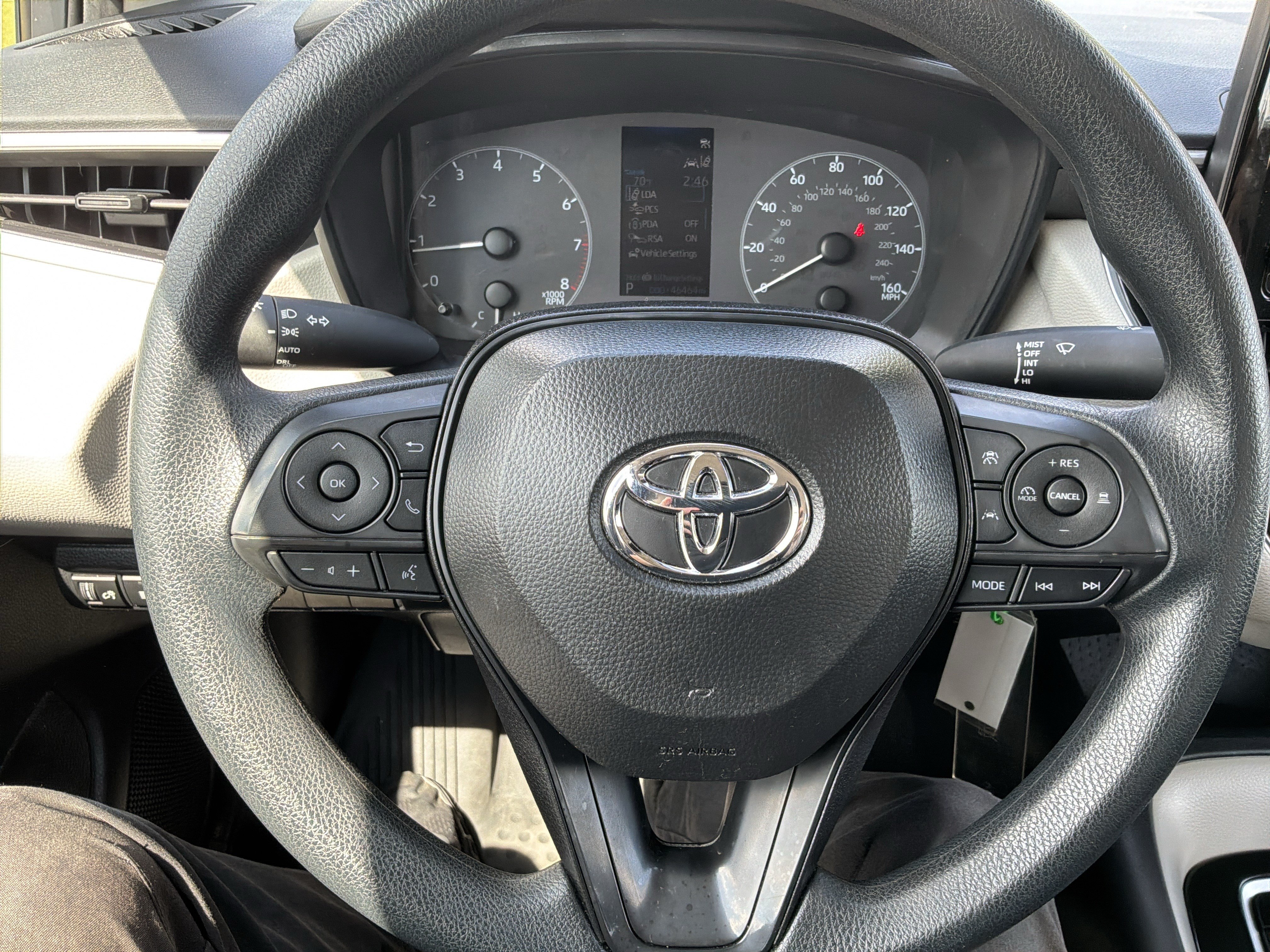 Used 2025 Toyota Corolla LE FWD image 18