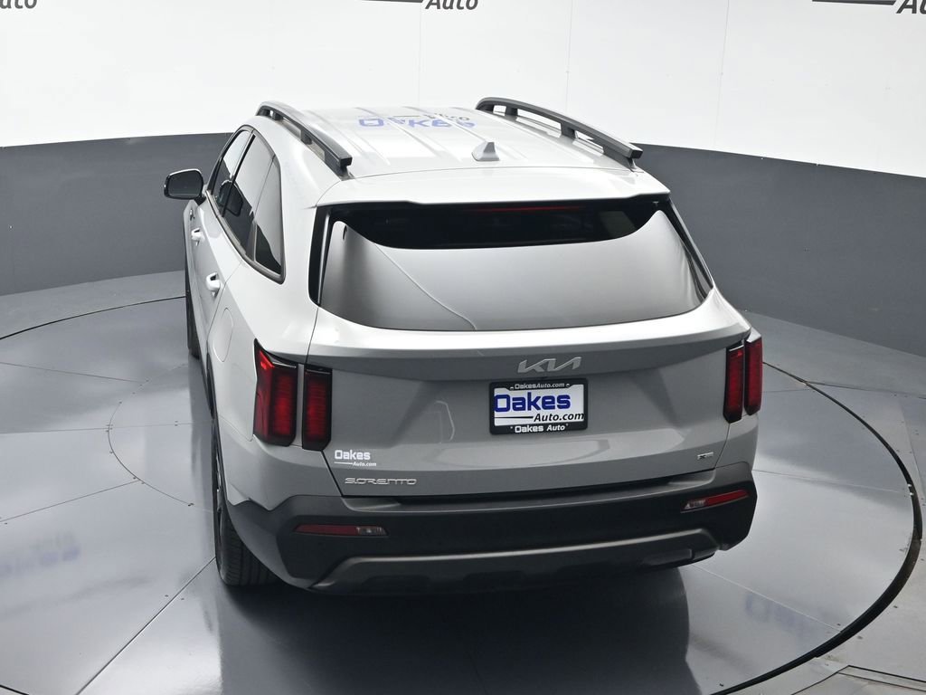 Certified 2023 Kia Sorento S AWD/4WD image 52
