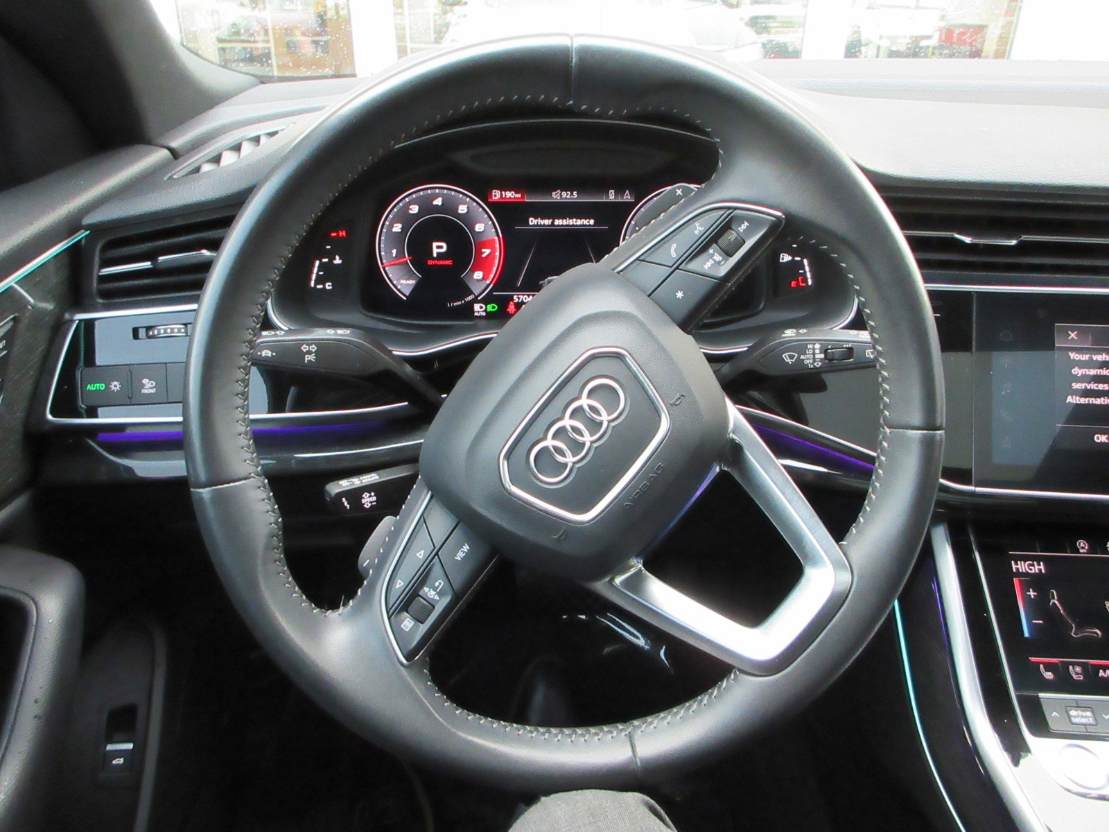 Used 2020 Audi Q8 Premium Plus image 35
