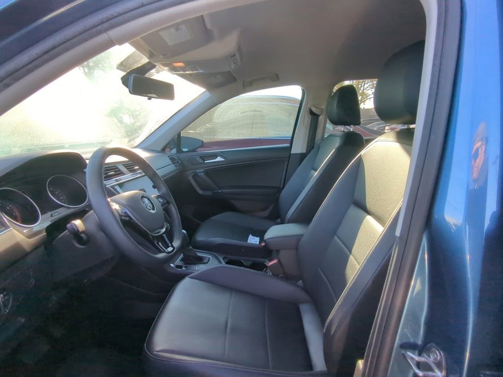 Used 2020 Volkswagen Tiguan SE FWD image 7