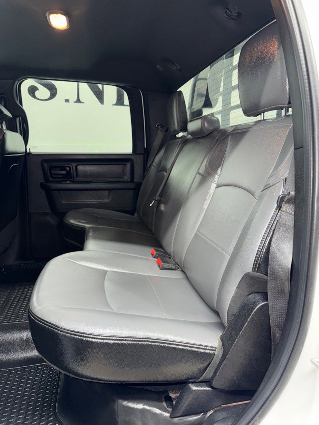 Used 2024 RAM 2500 Tradesman w/ Chrome Appearance Group AWD/4WD image 33