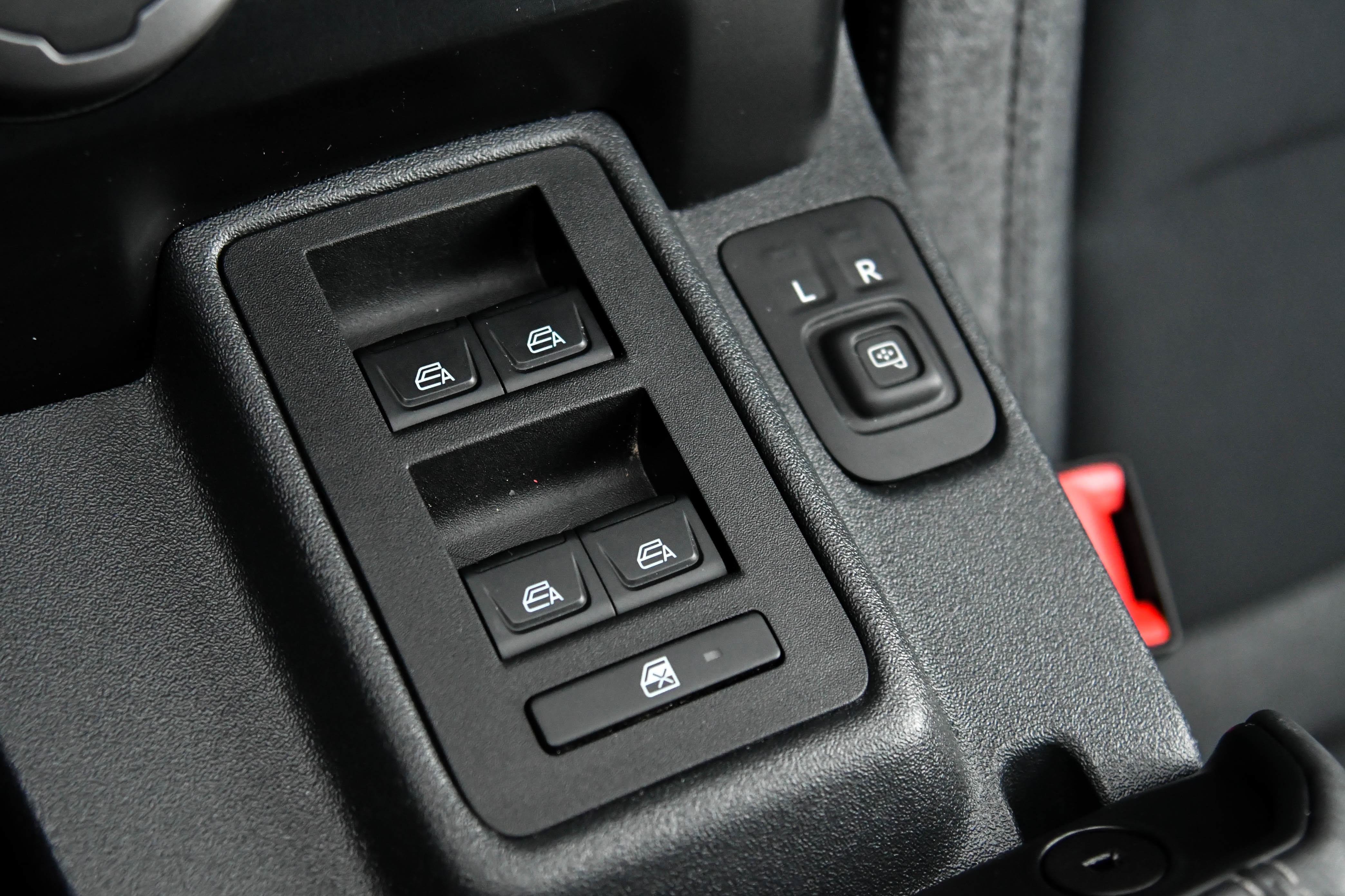 Used 2025 Ford Bronco Big Bend image 34