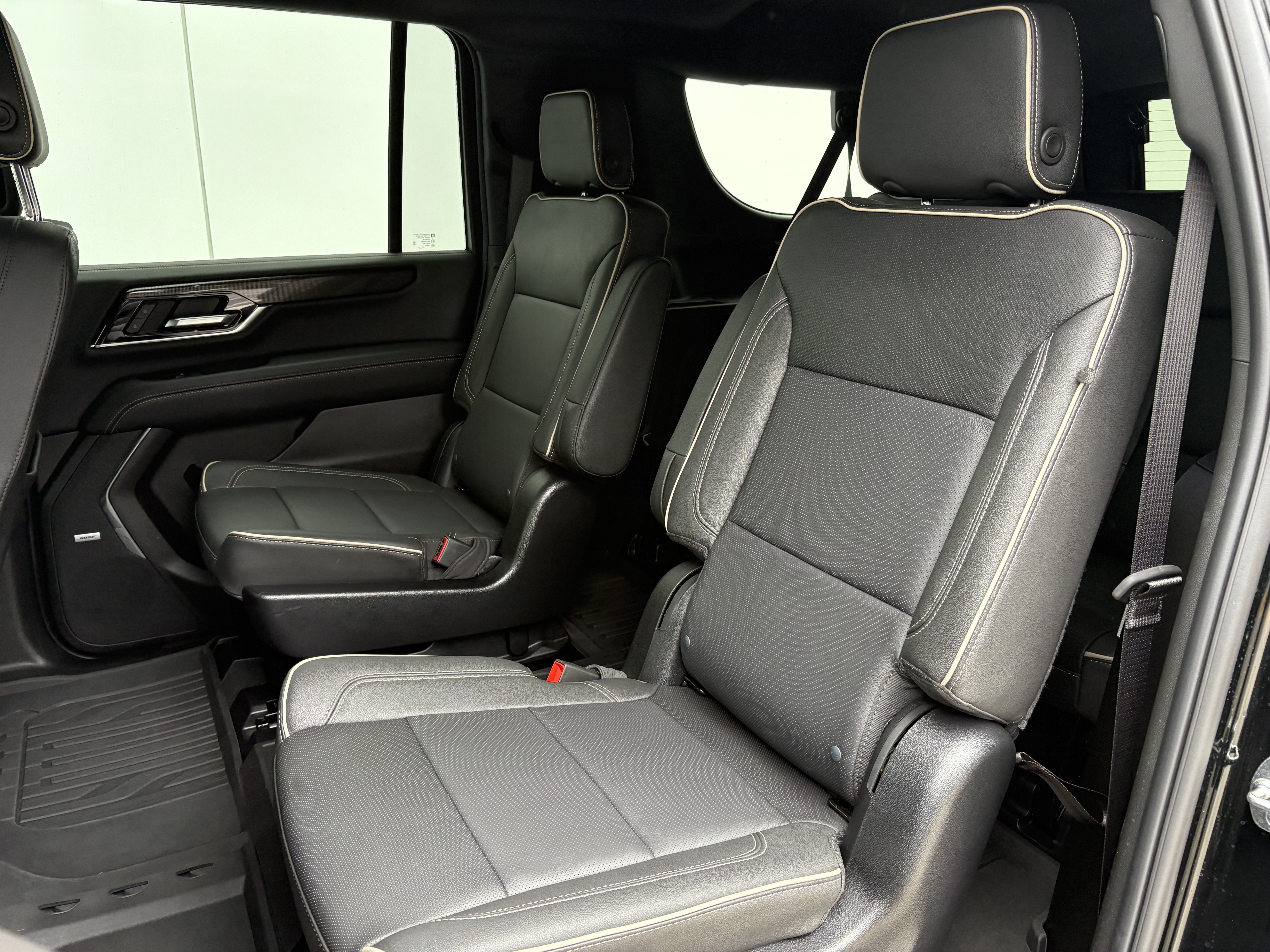 Used 2026 GMC Yukon XL Elevation w/ LPO, Floor Liner Package AWD/4WD image 12