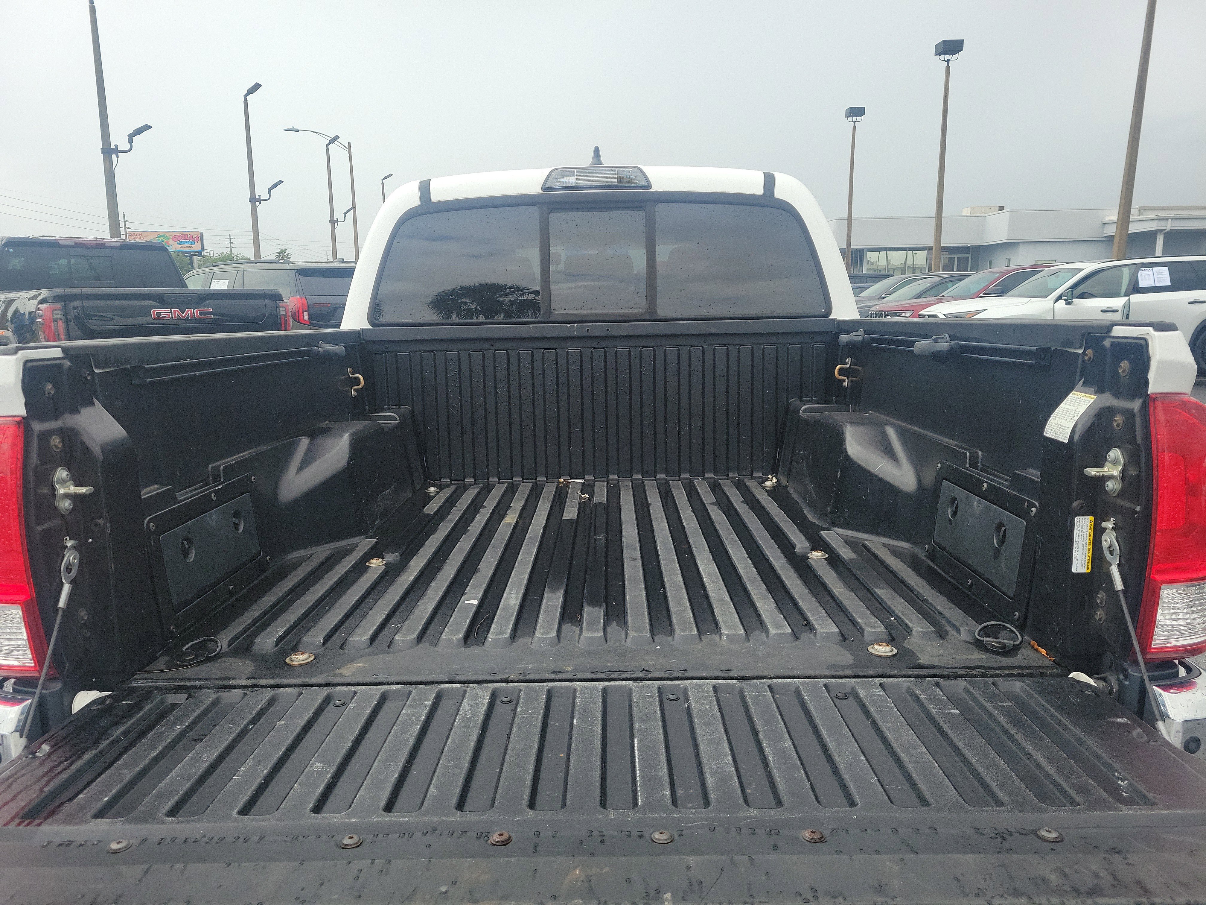 Used 2017 Toyota Tacoma SR5 w/ Tow Package image 10