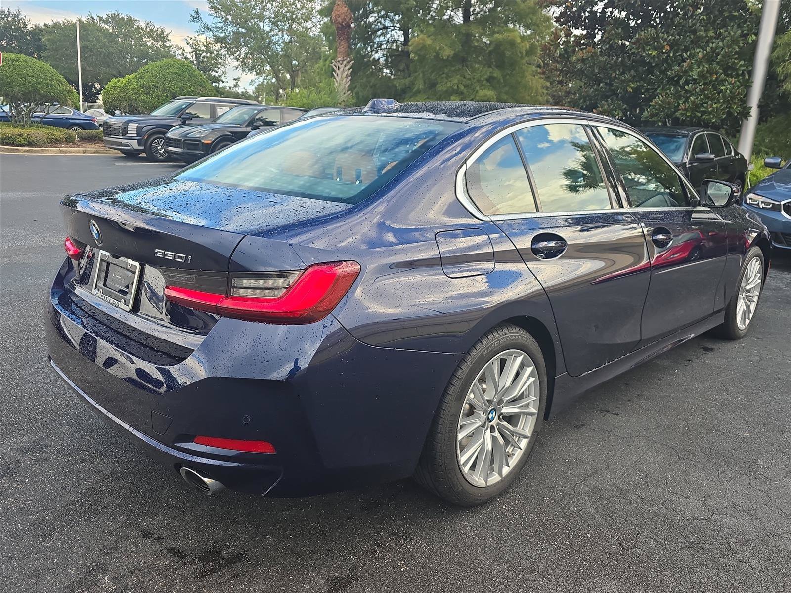 Certified 2024 BMW 330i Sedan RWD image 2