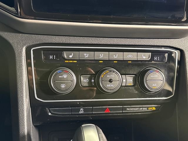 Used 2023 Volkswagen Atlas SE w/ Black Wheel Package image 34