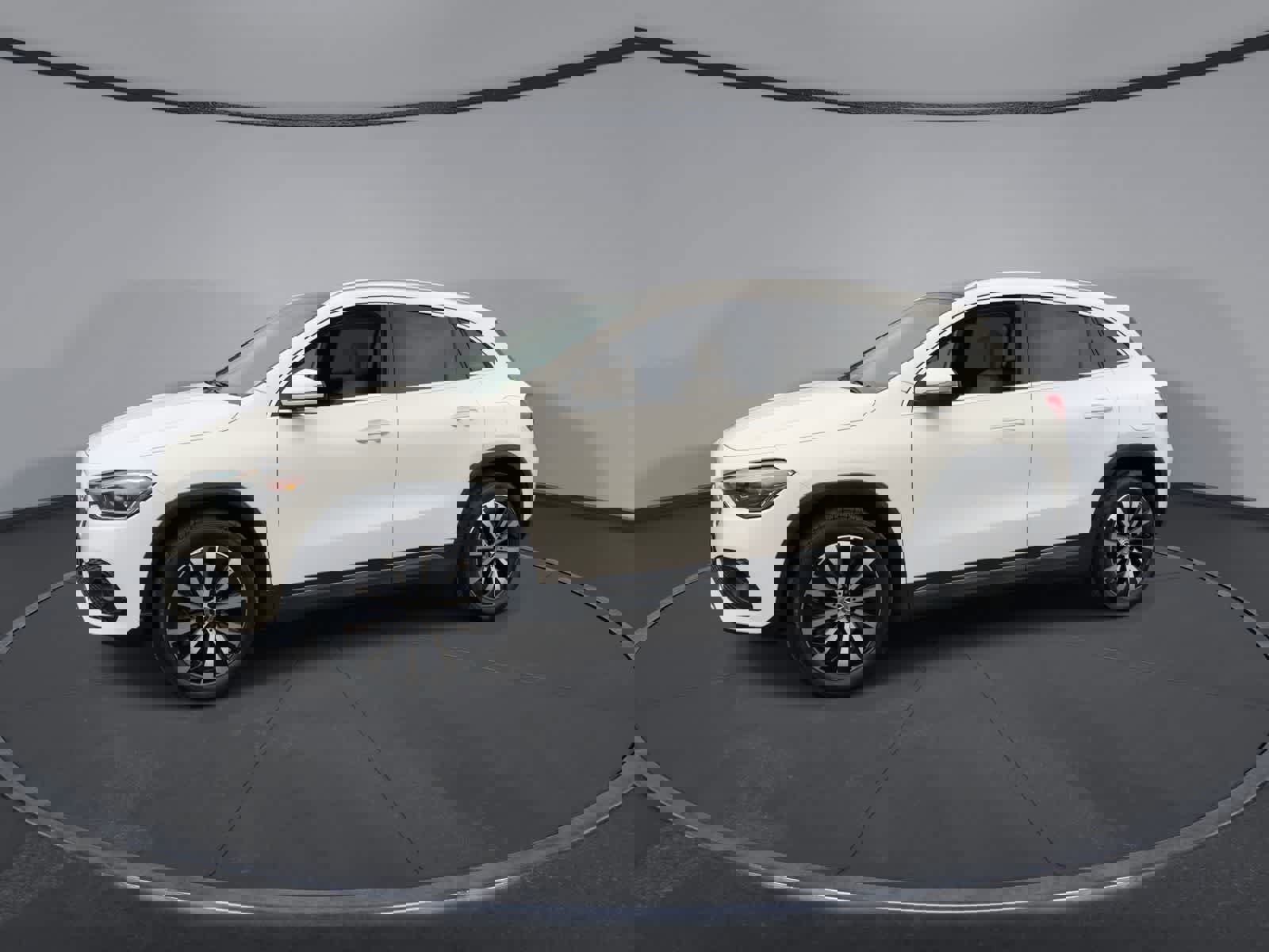 Used 2021 Mercedes-Benz GLA 250 4MATIC image 4