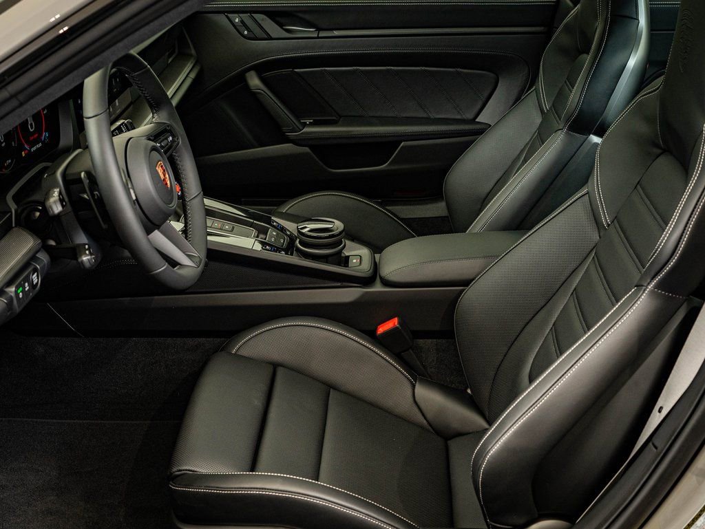 New 2026 Porsche 911 Carrera 4S image 5