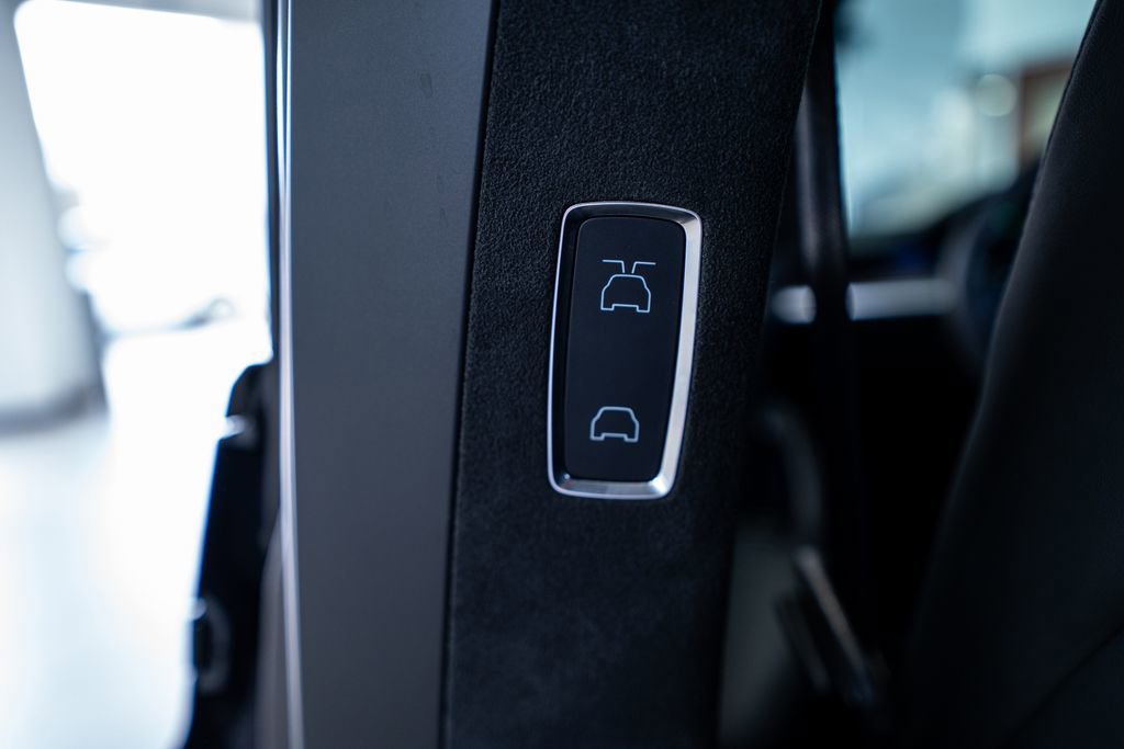 Used 2024 Tesla Model X image 51