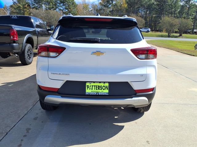 Used 2025 Chevrolet TrailBlazer LT image 3