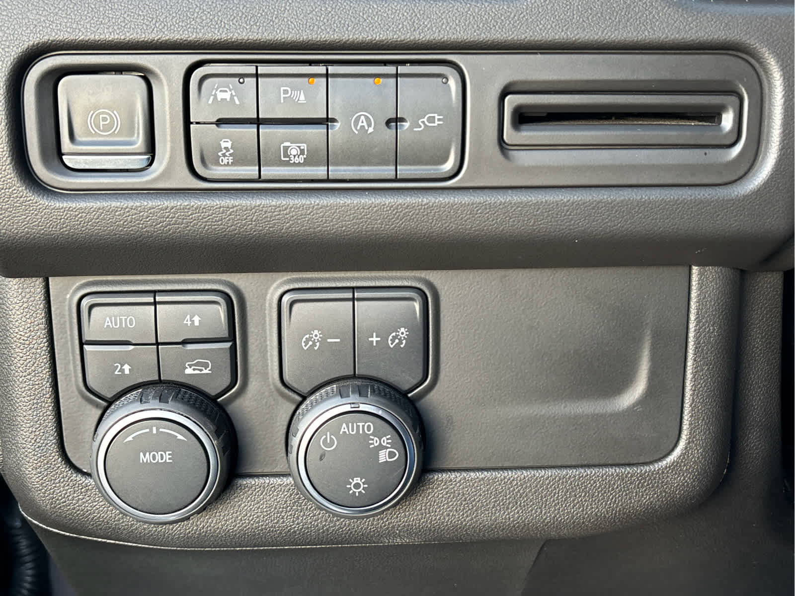 Used 2022 Chevrolet Tahoe RST w/ Luxury Package image 24