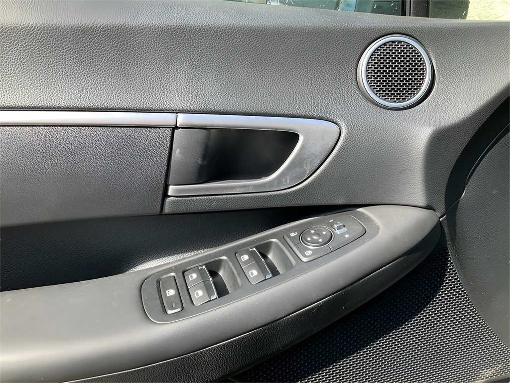 Certified 2023 Hyundai Sonata SE image 17