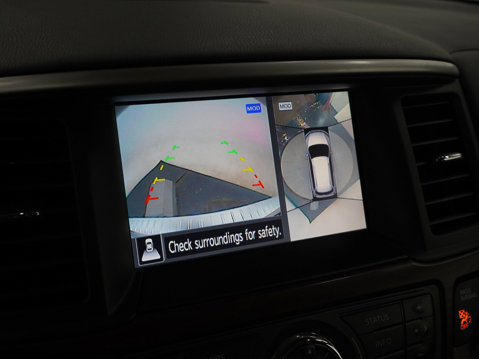 Used 2017 Nissan Pathfinder Platinum w/ Cargo Package AWD/4WD image 23