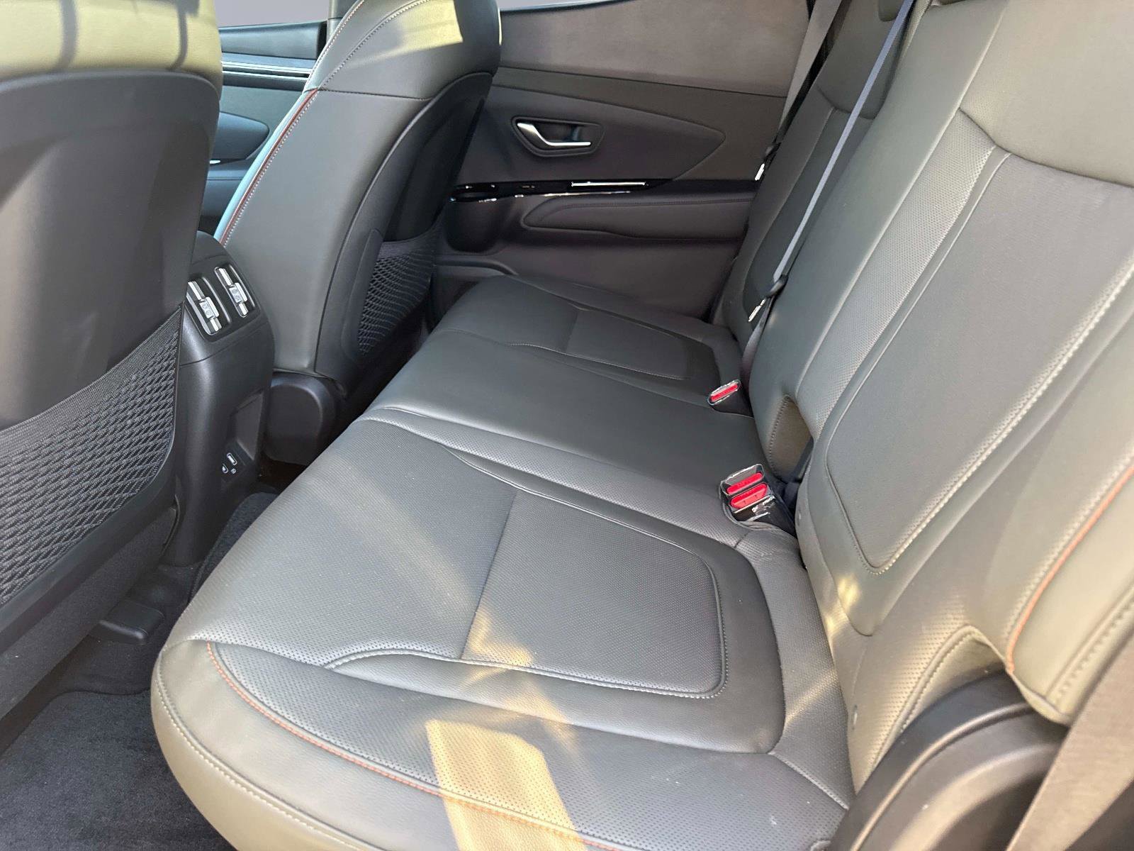 Used 2024 Hyundai Santa Cruz Limited image 13