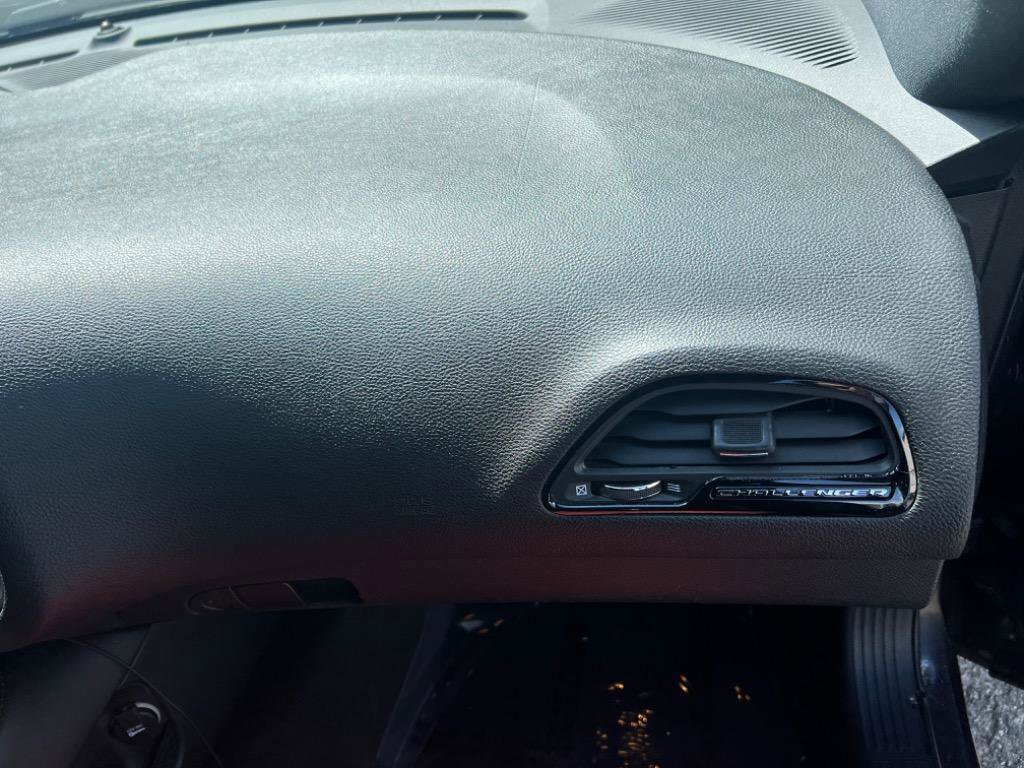 Used 2017 Dodge Challenger R/T Plus RWD image 21