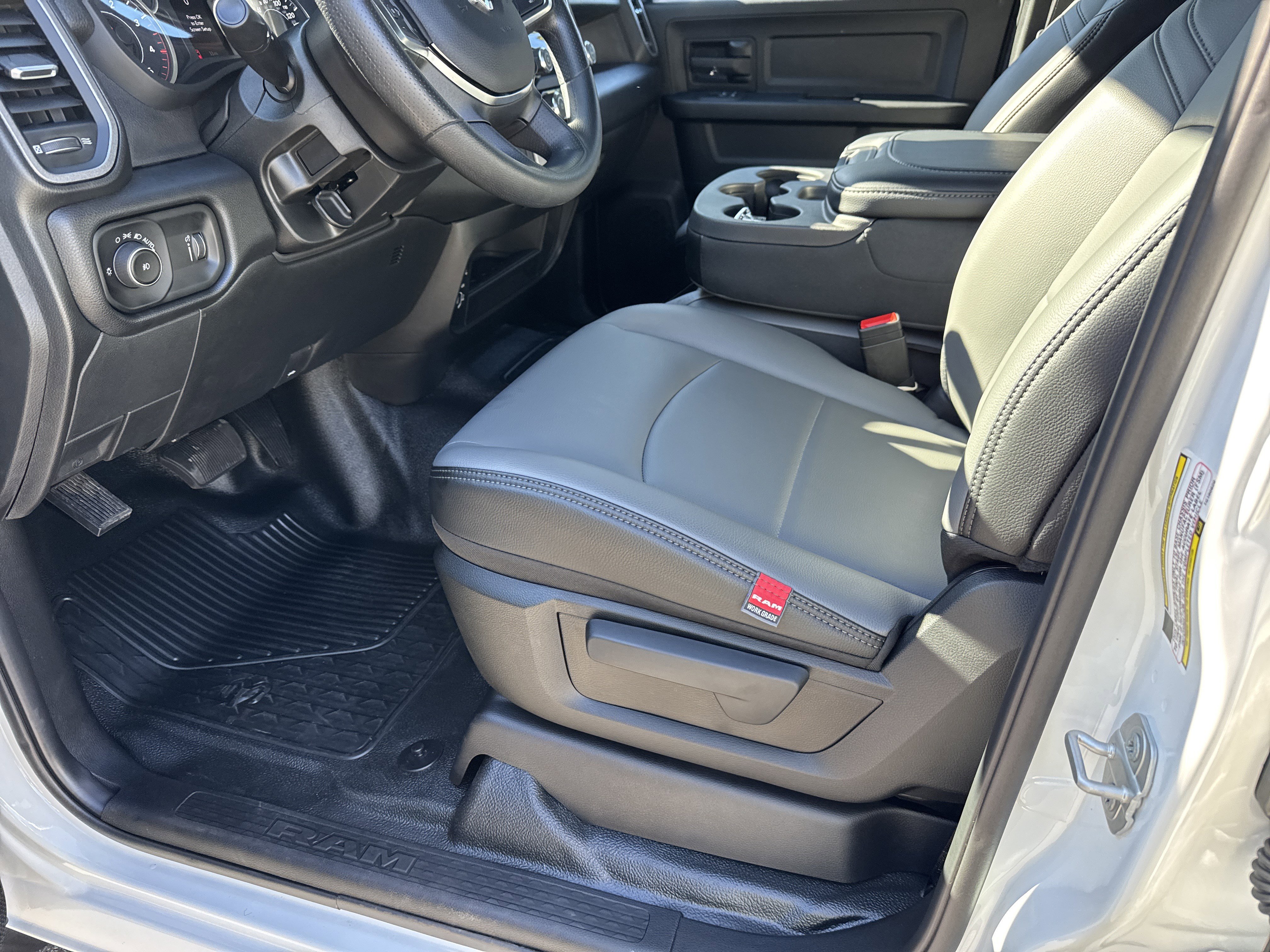 New 2026 RAM 4500 Tradesman w/ Chrome Appearance Group image 16