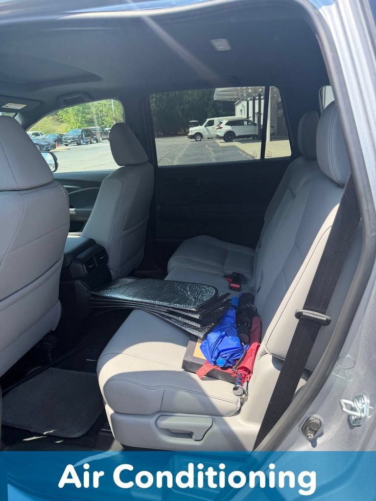Used 2025 Honda Passport EX-L image 9