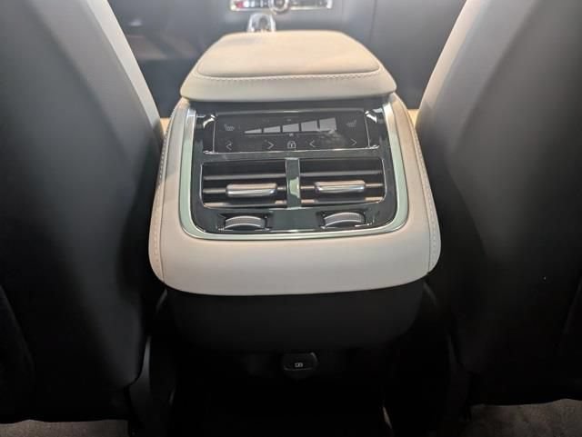 New 2026 Volvo XC90 B5 Core AWD/4WD image 26