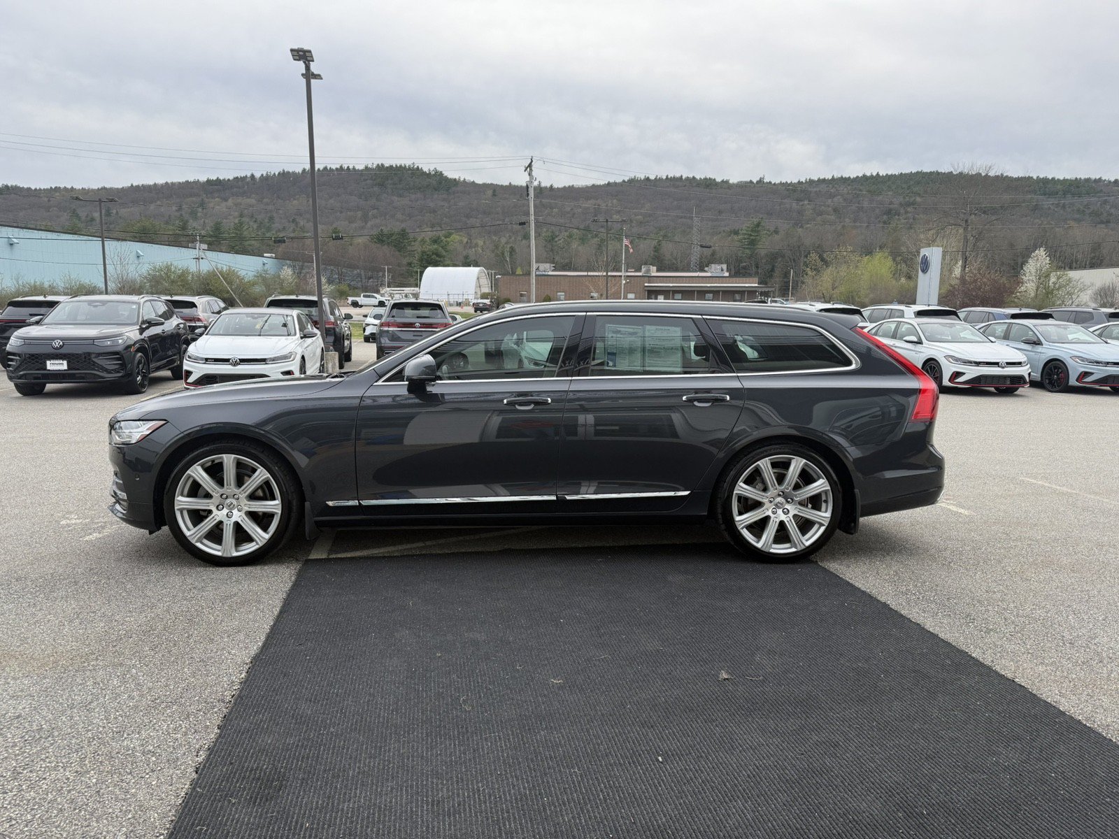 Used 2018 Volvo V90 T5 Inscription FWD image 6