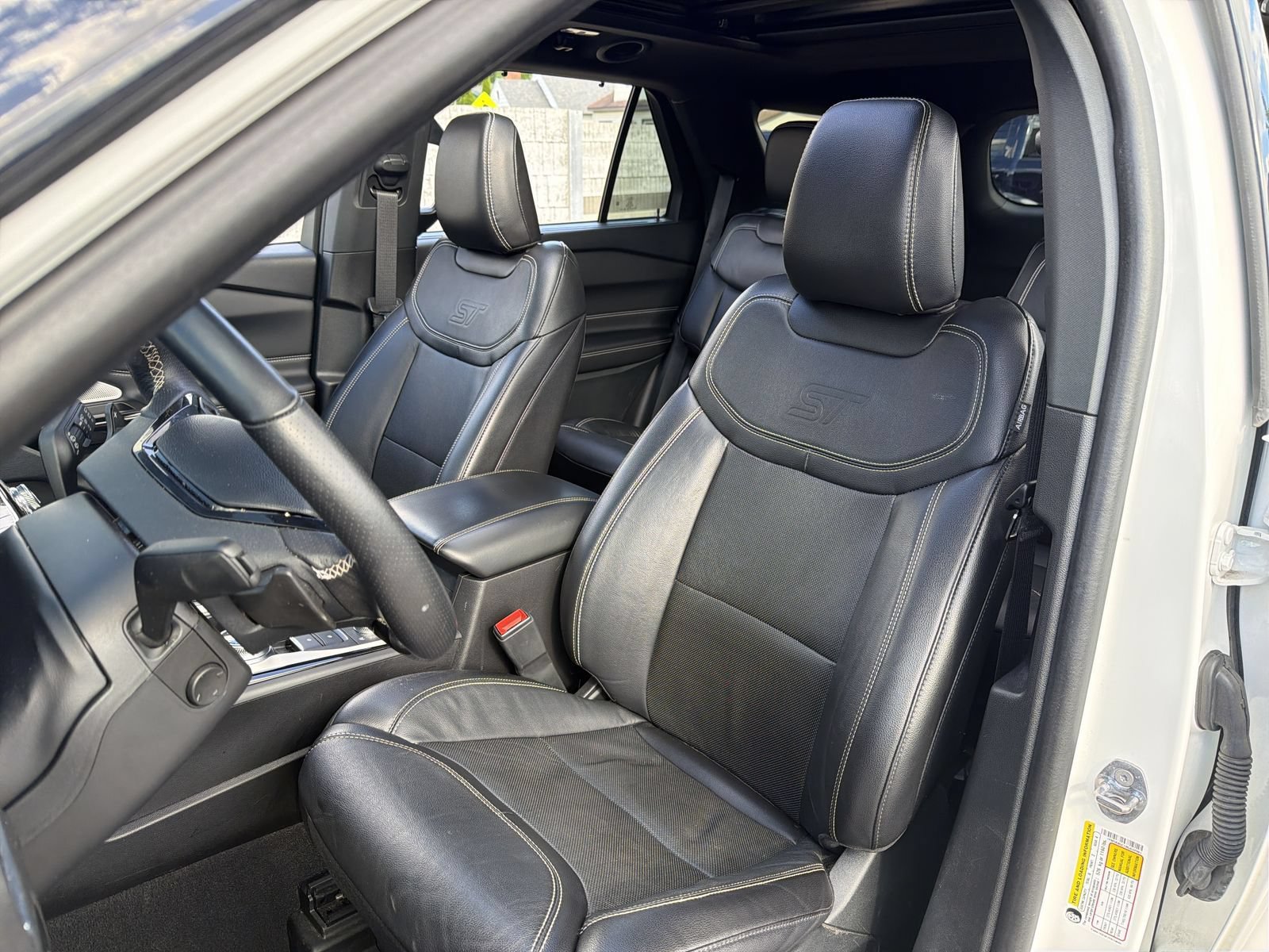 Used 2024 Ford Explorer ST w/ Equipment Group 401A AWD/4WD image 24