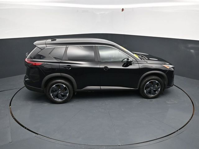 Used 2025 Nissan Rogue SV AWD/4WD image 43