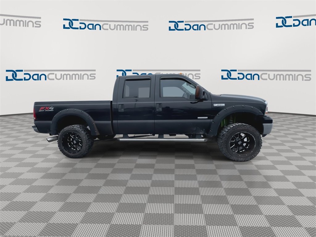 Used 2005 Ford F250 Lariat image 2