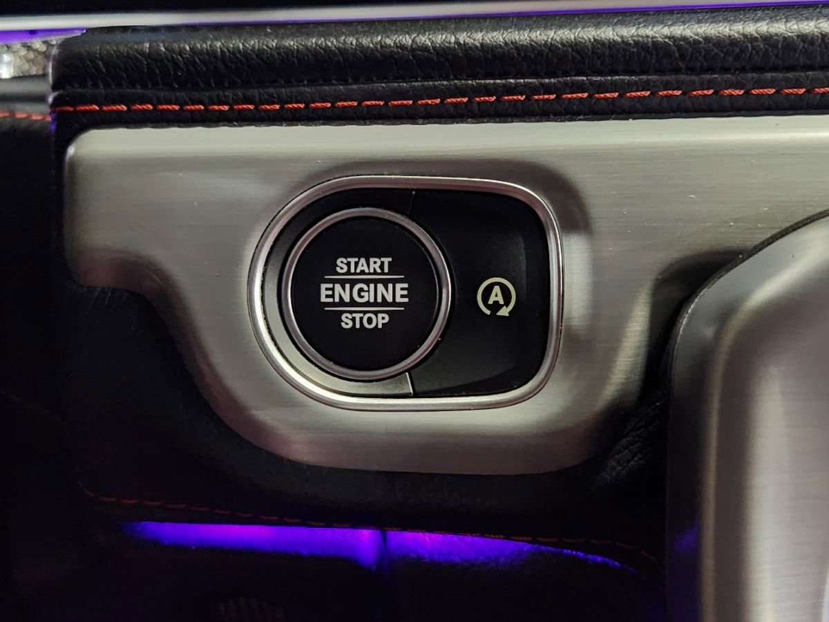 Used 2025 Mercedes-Benz G 550 image 39