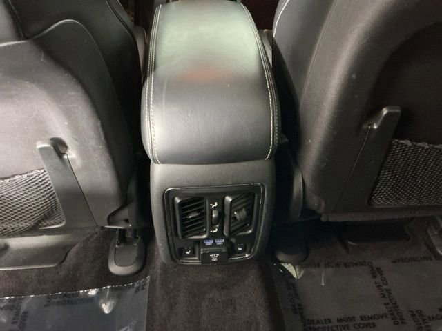 Used 2017 Jeep Grand Cherokee SRT AWD/4WD image 25