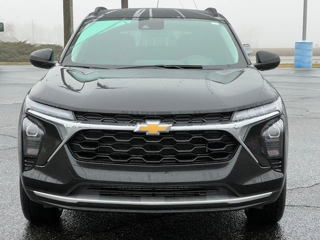 Used 2024 Chevrolet Trax LT w/ LT Convenience Package image 37