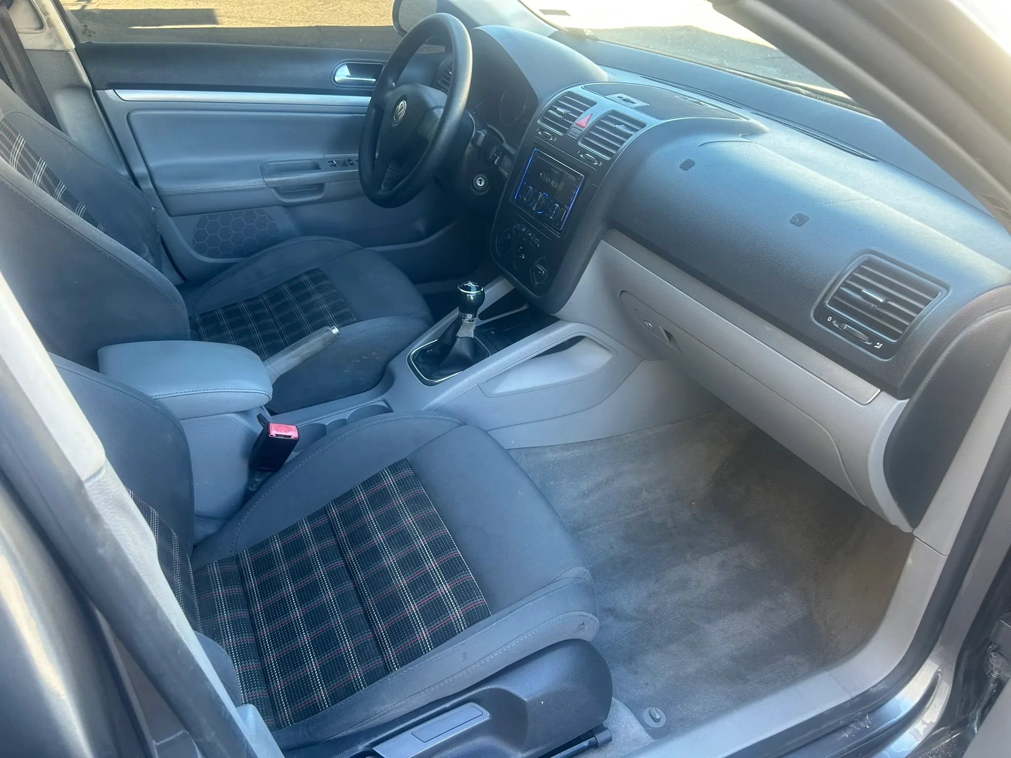 Used 2006 Volkswagen Jetta TDI FWD image 9