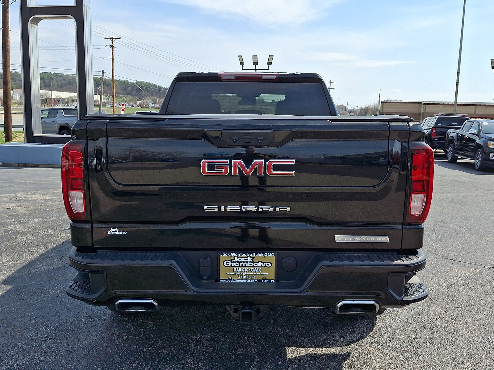 Used 2023 GMC Sierra 1500 Elevation w/ X31 Off-Road Package image 7