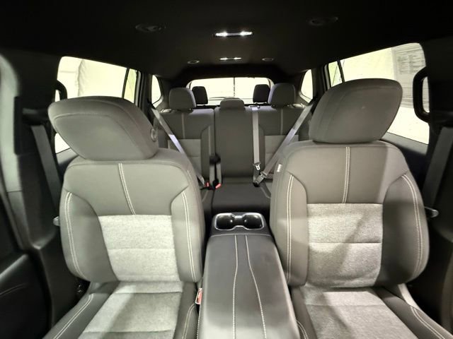 Used 2025 GMC Acadia Elevation image 29