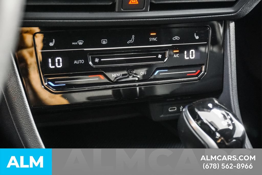 Used 2025 Volkswagen Jetta Sport FWD image 34