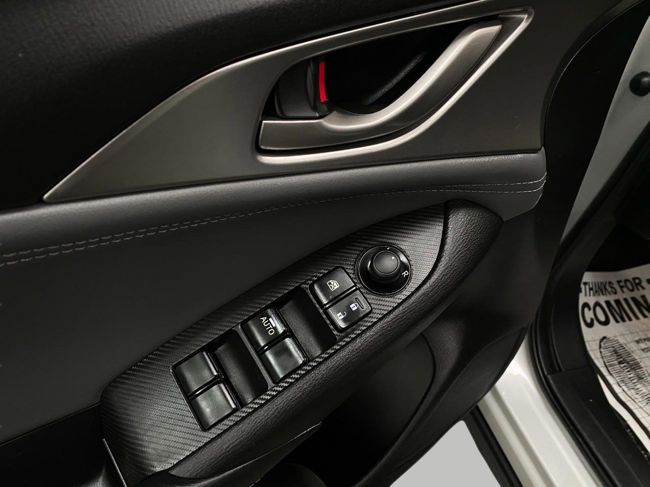 Used 2019 MAZDA CX-3 Touring image 28