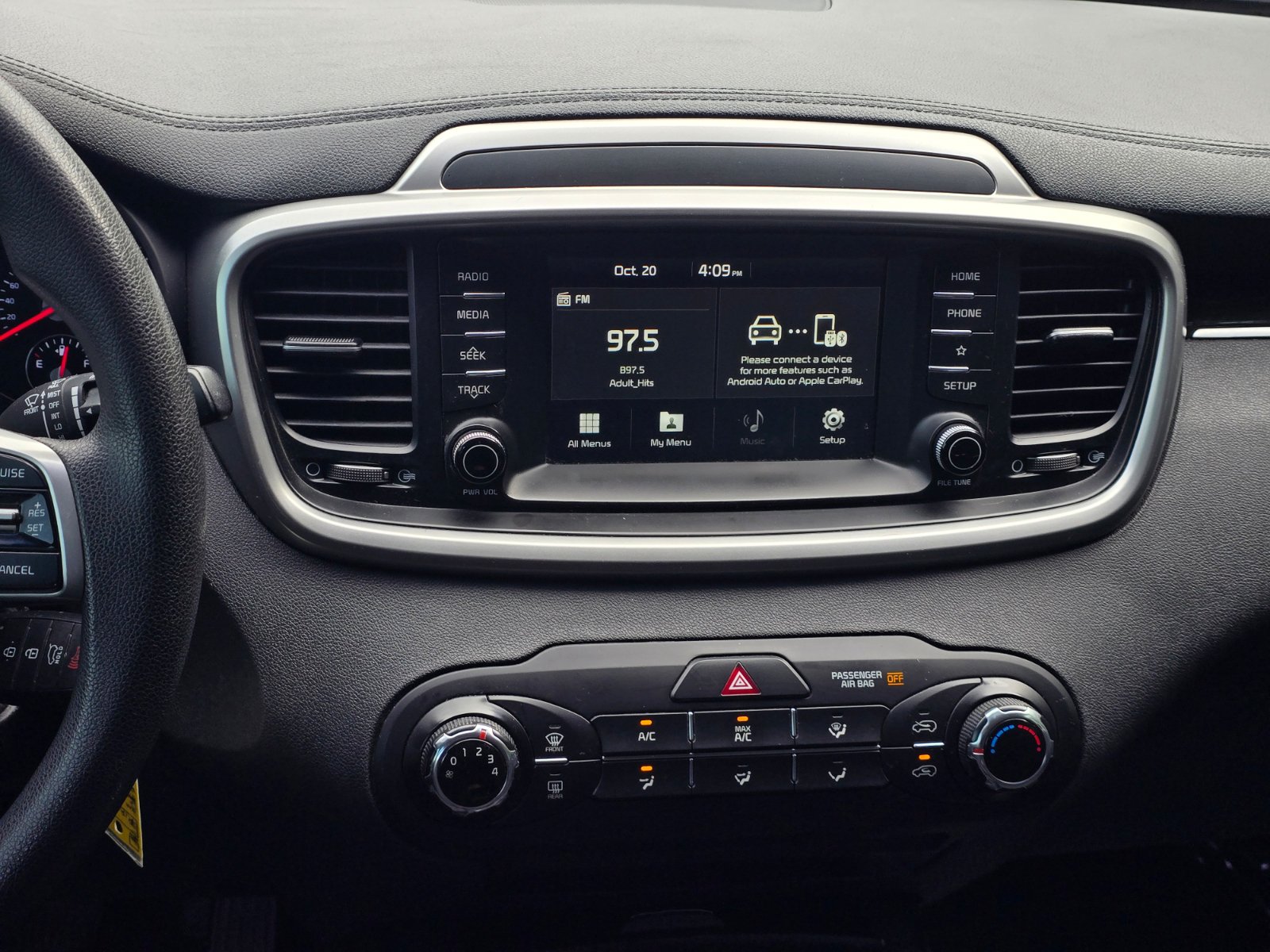 Used 2020 Kia Sorento LX FWD image 15