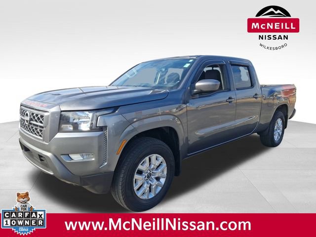 Used 2023 Nissan Frontier SV image 3