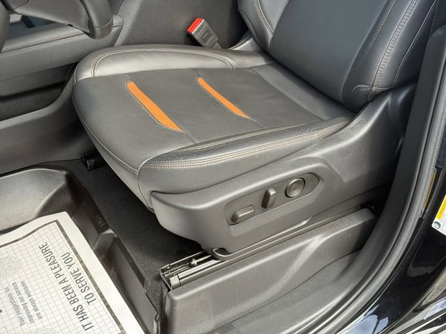 Used 2025 GMC Sierra 2500 AT4 w/ AT4 Premium Plus Package AWD/4WD image 16