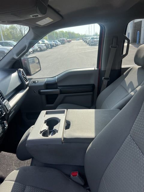 Used 2016 Ford F150 XLT w/ Equipment Group 302A Luxury AWD/4WD image 17