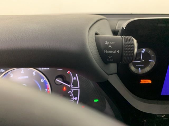 Certified 2025 Lexus ES 350 w/ Accessory Package (Z2) image 24