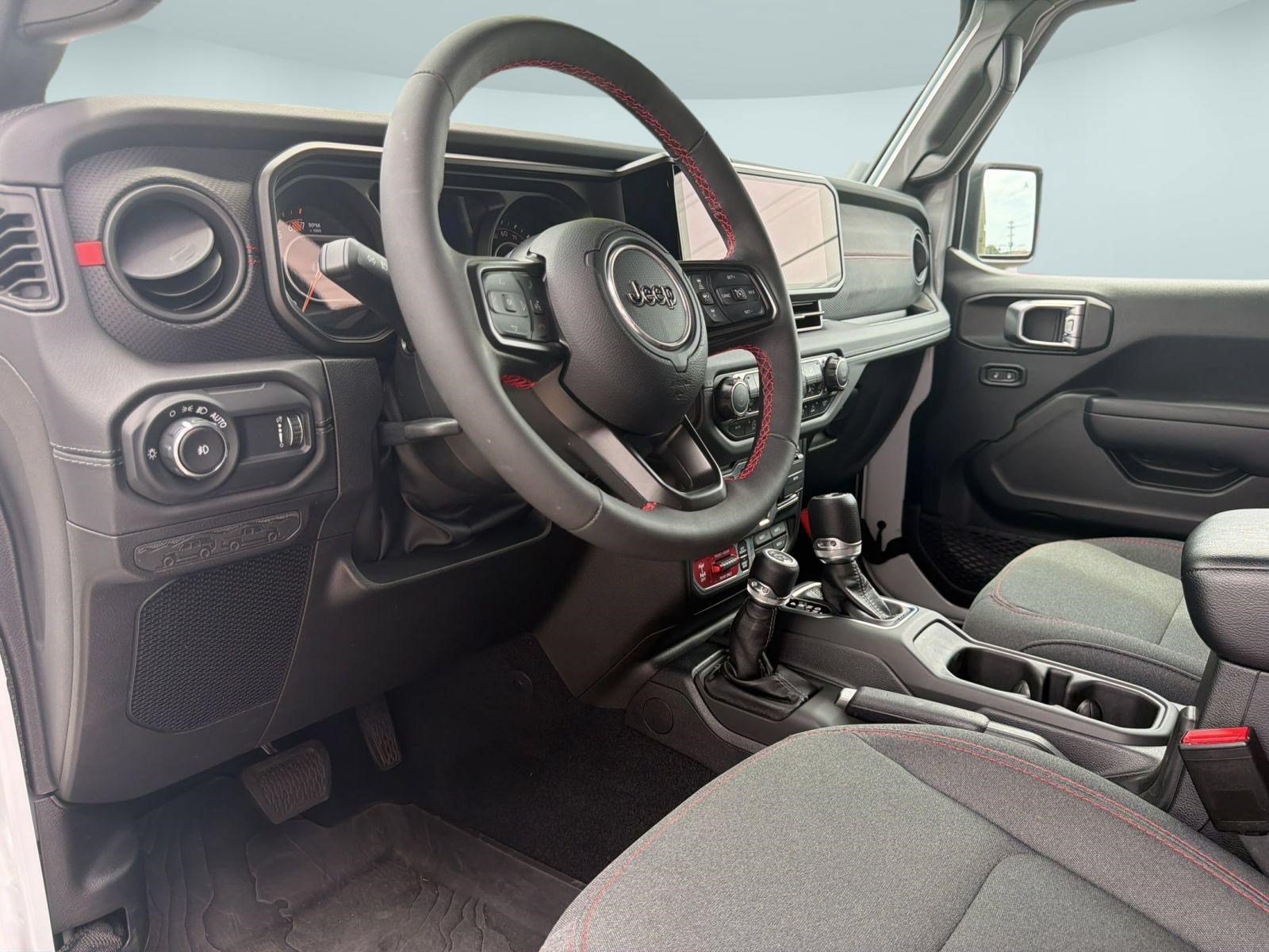 Used 2024 Jeep Wrangler Rubicon w/ Safety Group AWD/4WD image 4