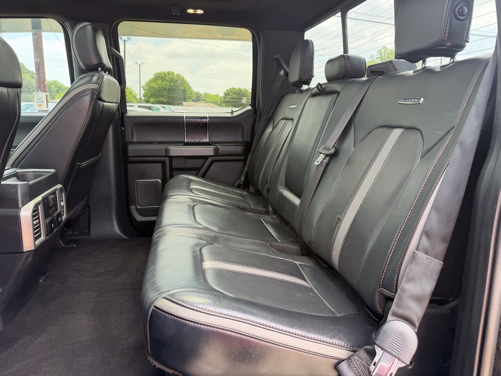 Used 2019 Ford F150 Platinum w/ Equipment Group 701A Luxury AWD/4WD image 21