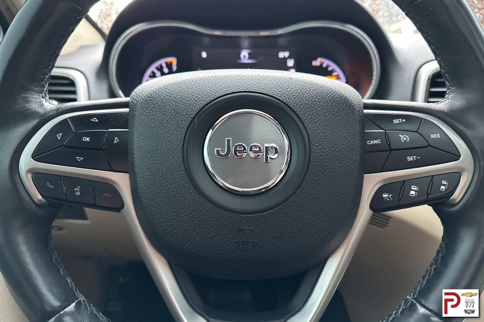 Used 2018 Jeep Grand Cherokee Limited w/ Luxury Group II image 29