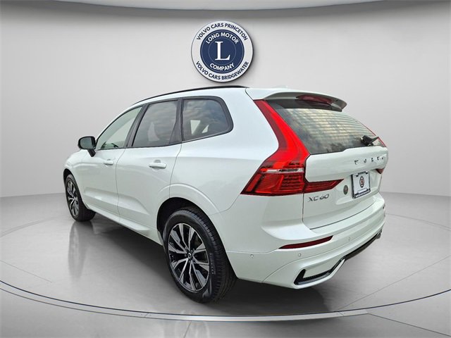 Certified 2025 Volvo XC60 B5 Plus image 4