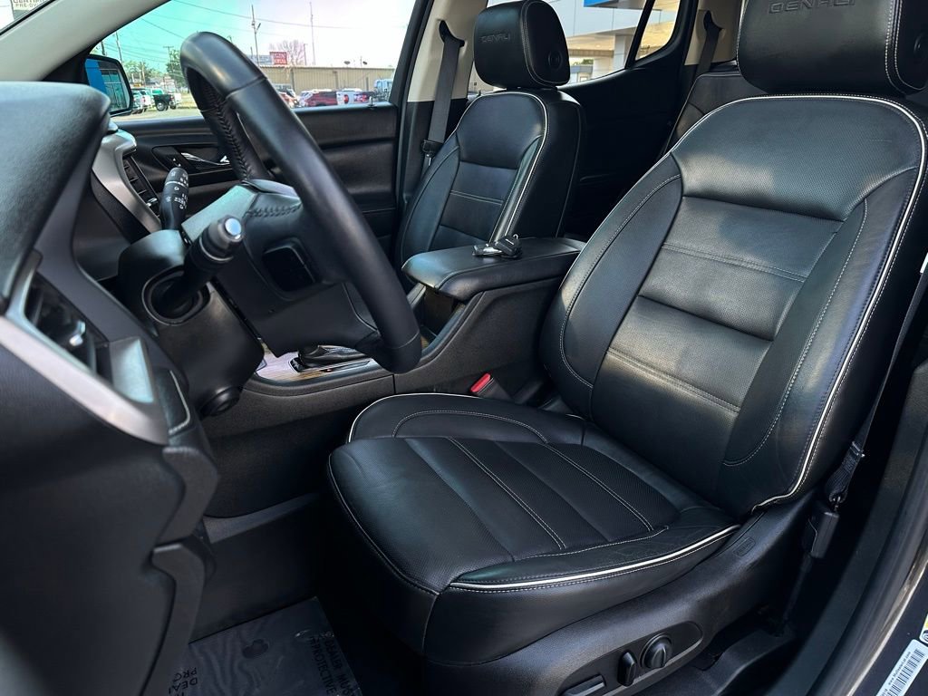 Used 2017 GMC Acadia Denali w/ Technology Package image 14