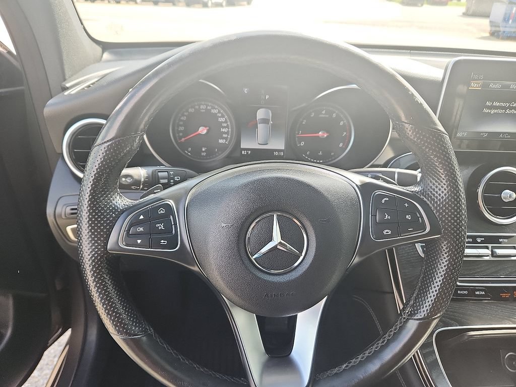Used 2019 Mercedes-Benz GLC 300 4MATIC w/ Premium Package image 14
