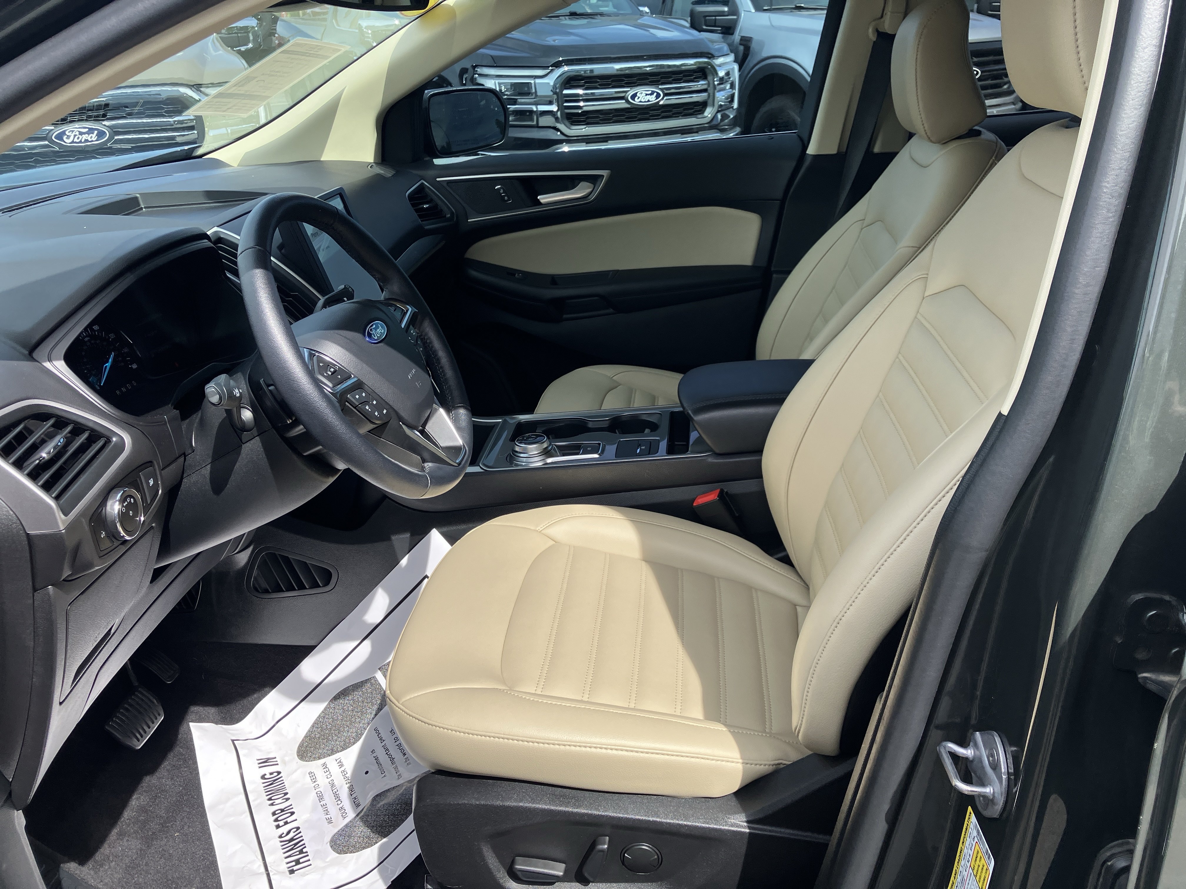 Used 2024 Ford Edge SEL w/ Class II Trailer Tow Package AWD/4WD image 23