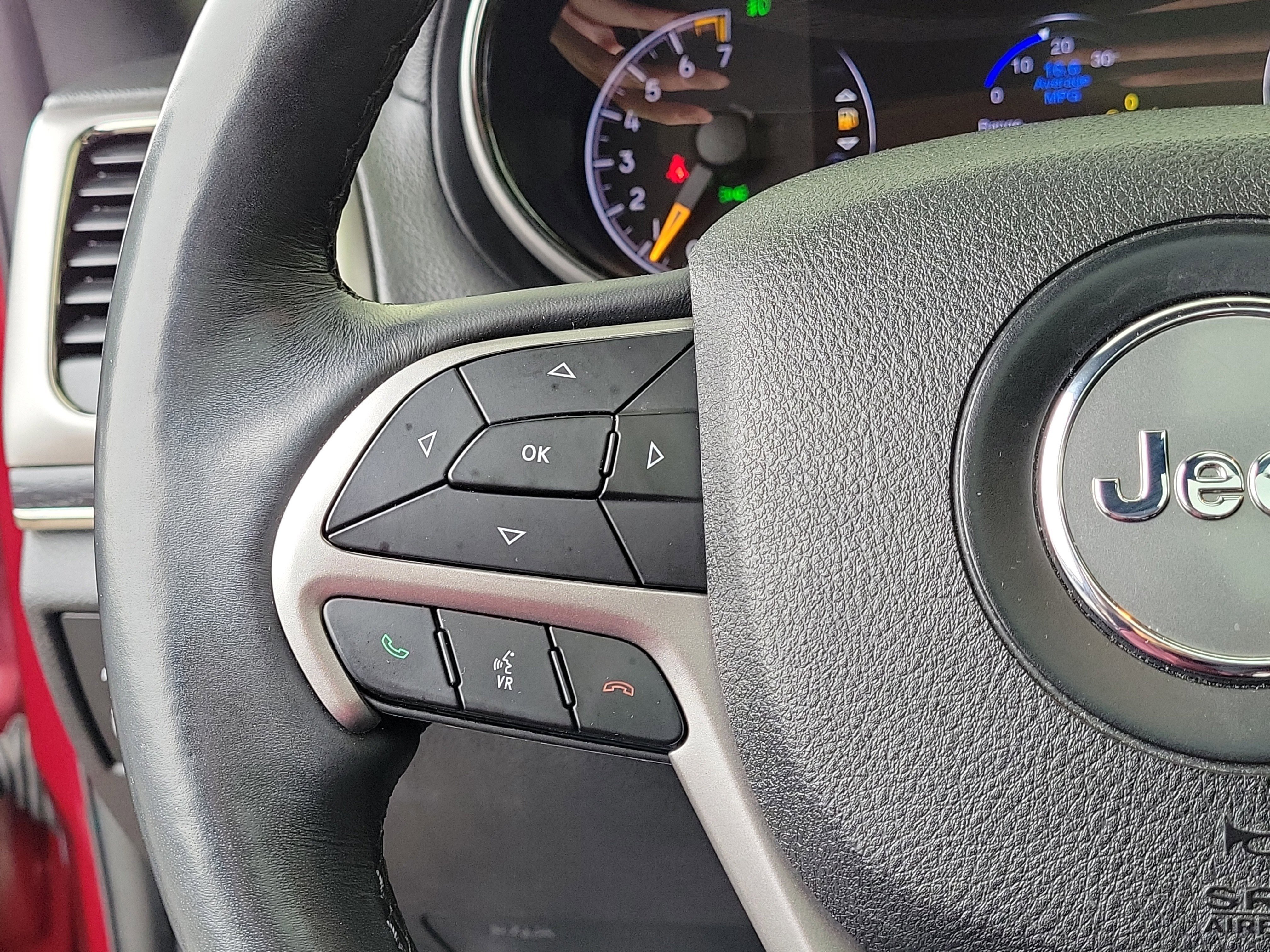 Used 2018 Jeep Grand Cherokee High Altitude image 24