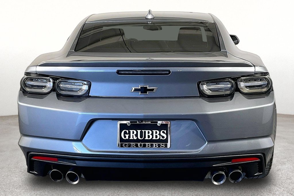 Used 2021 Chevrolet Camaro LT RWD image 5
