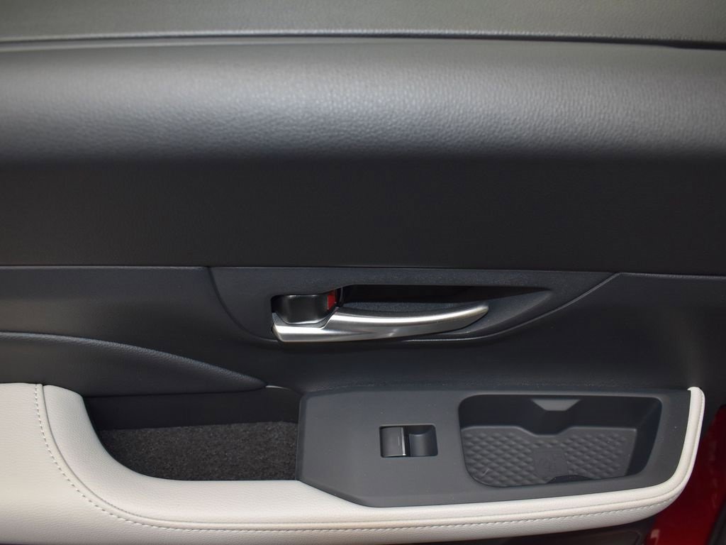 Used 2025 Toyota Grand Highlander FWD image 14